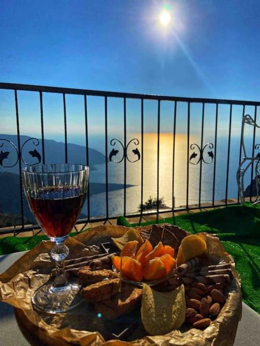 Photo of Patio Balcony in Faralya