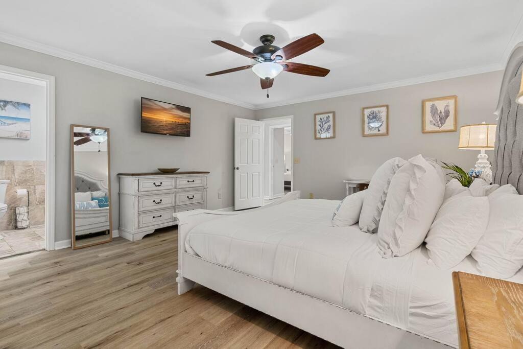 Photo of Bedroom in Mayhew
