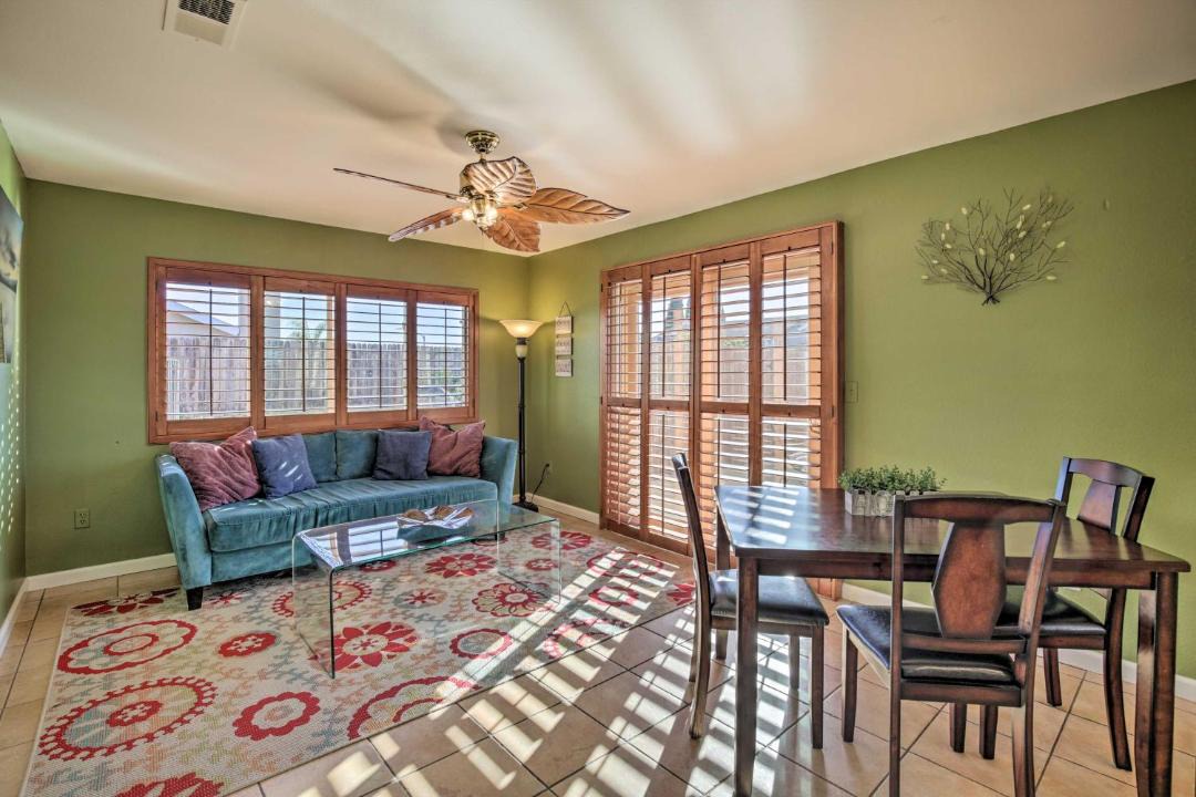 Photo of Livingroom in Lincoln Acres