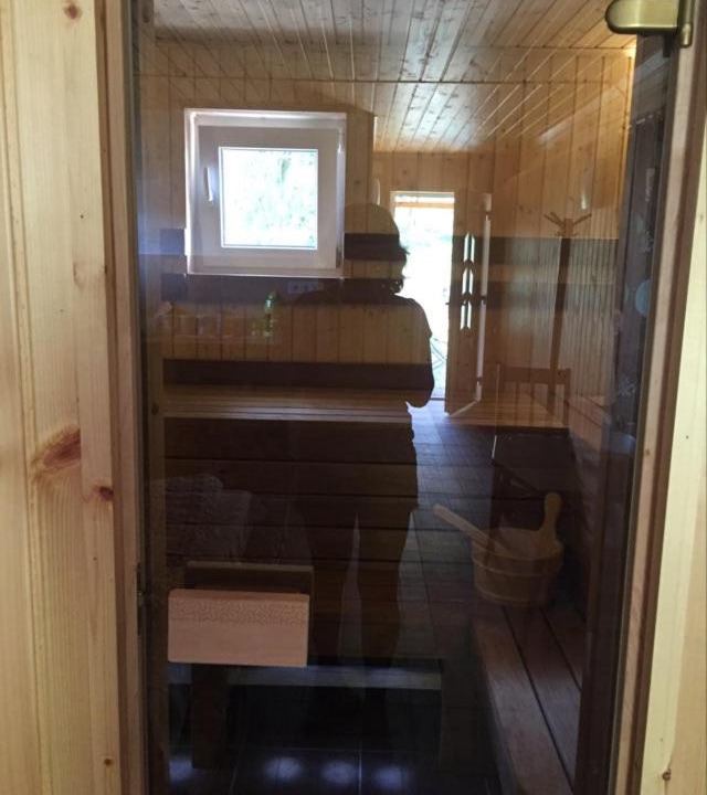Photo of Others in Lenarddaroc