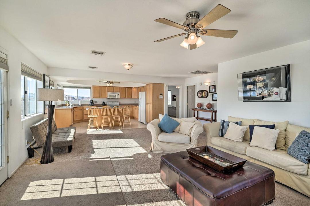 Photo of Livingroom in Earp