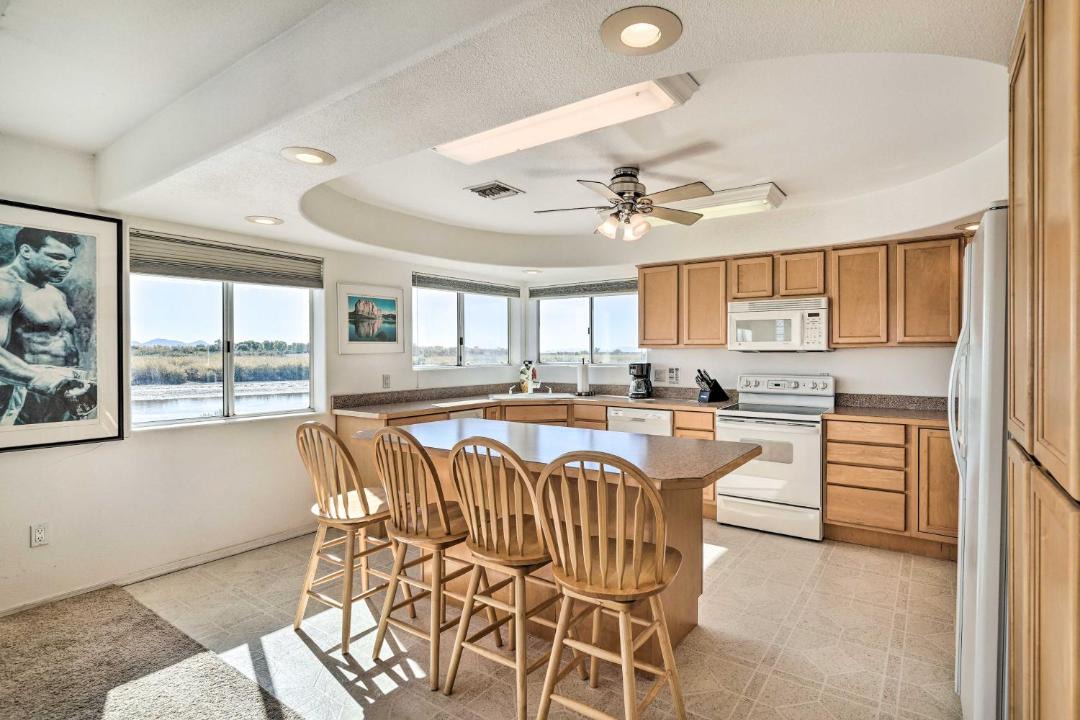 Photo of Livingroom in Earp