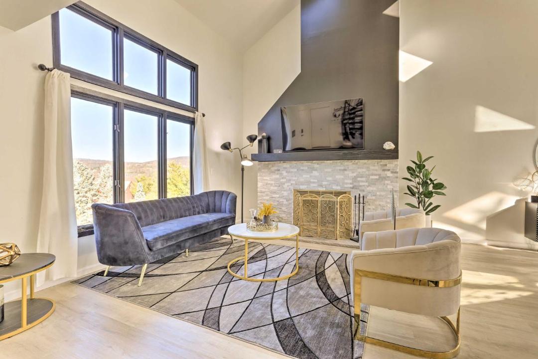 Photo of Livingroom in Vernon