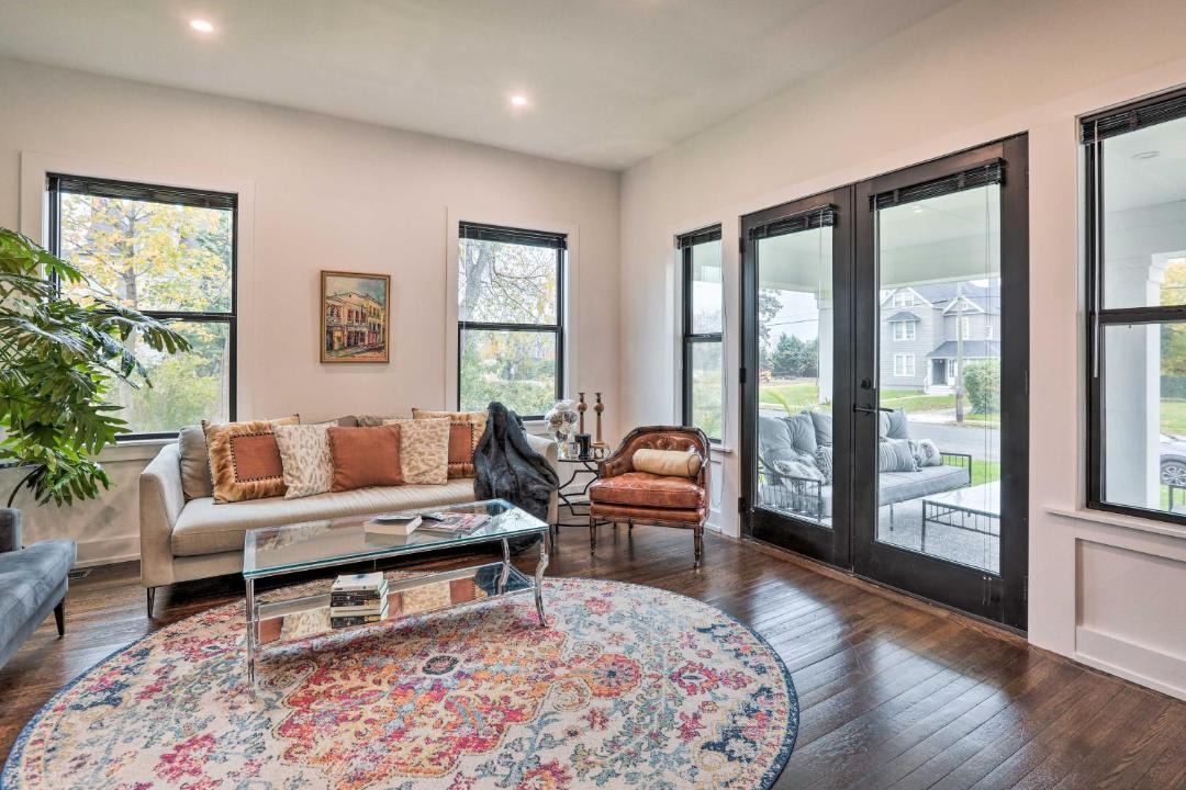 Photo of Livingroom in Long Branch