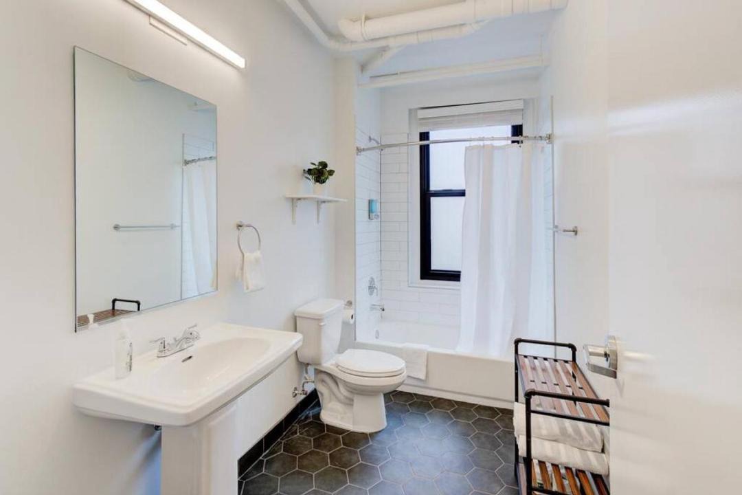 Photo of Bathroom in South Main Historic District
