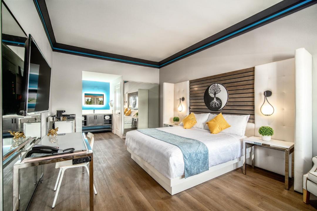 Photo of Bedroom in Bellflower