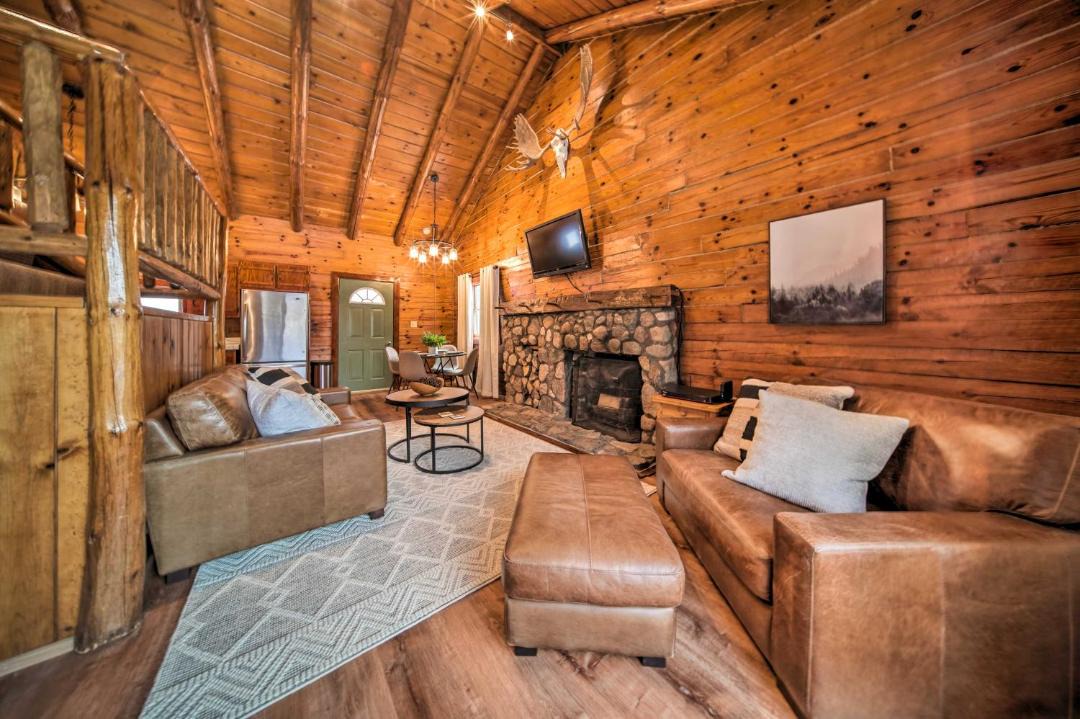 Photo of Livingroom in Cambridge Springs