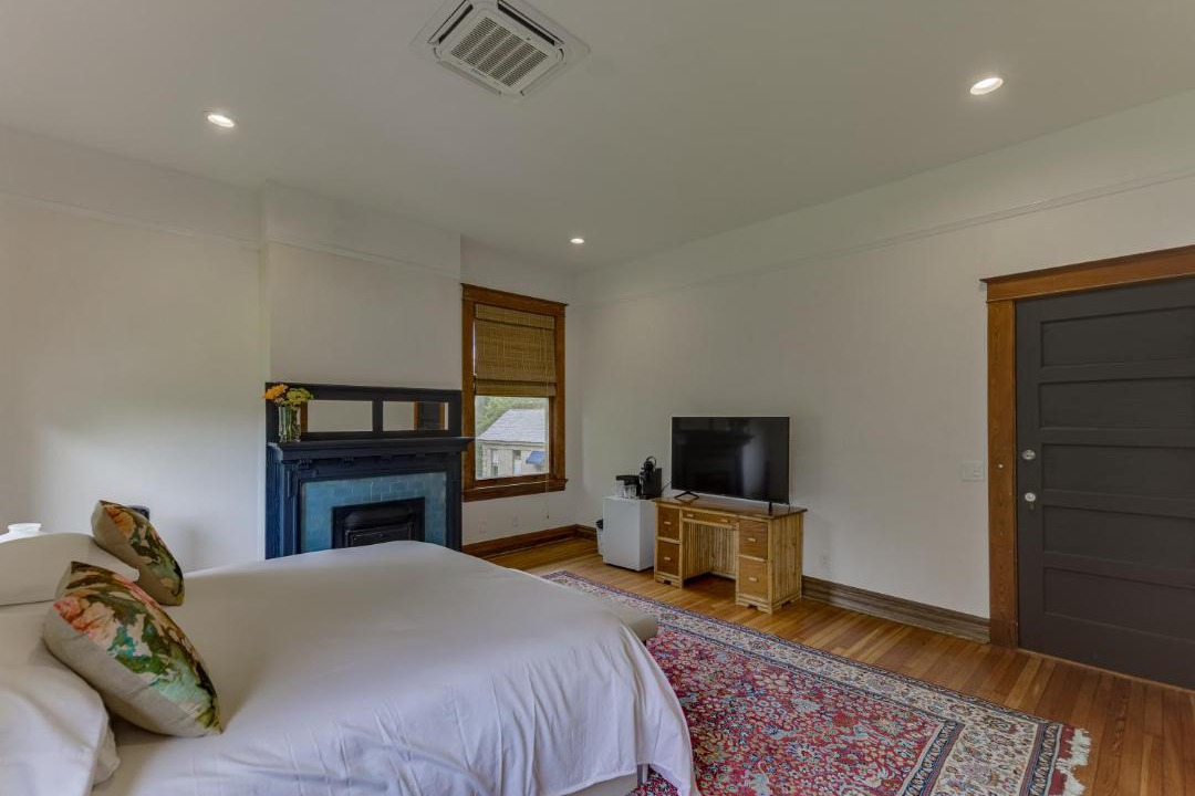 Photo of Bedroom in Vicksburg