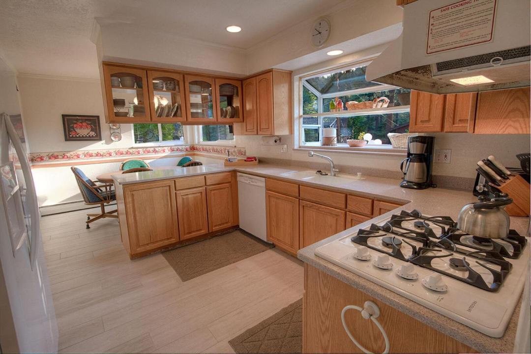 Photo of Kitchen in Round Hill Village