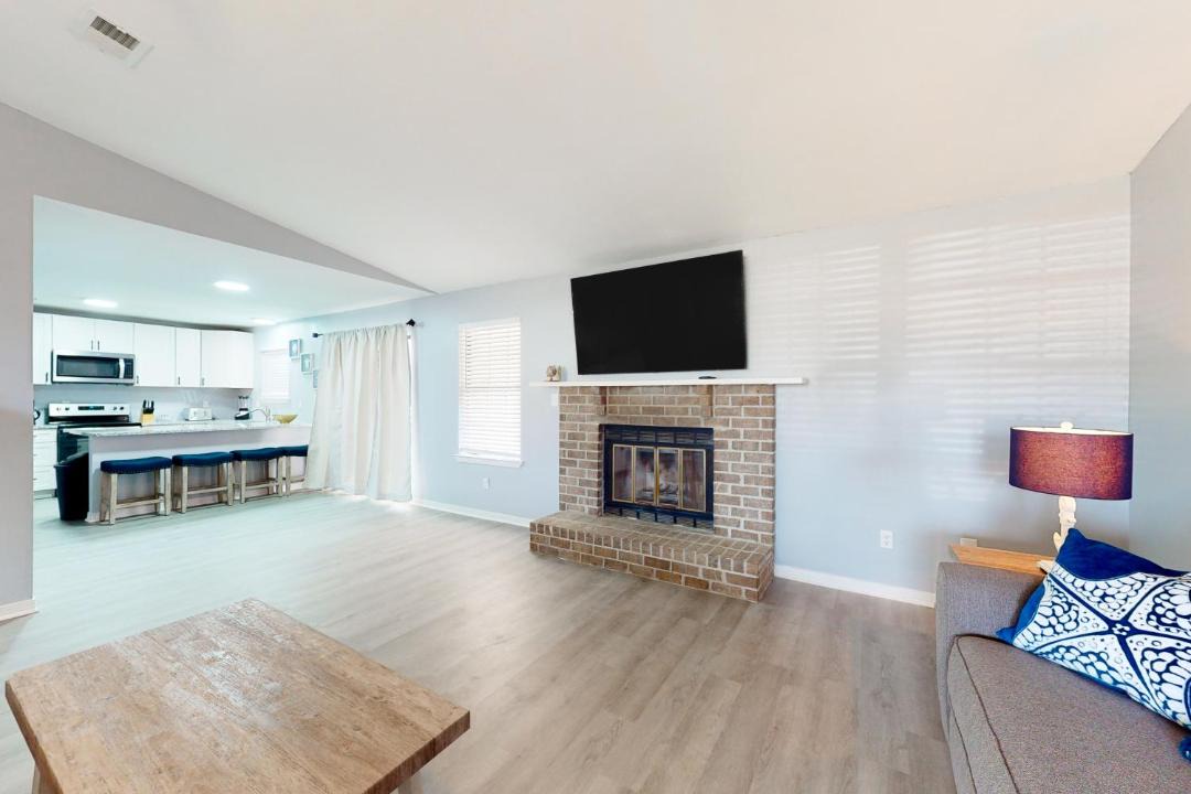 Photo of Livingroom in Ono Island