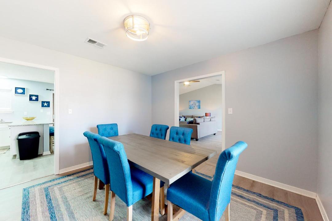 Photo of Livingroom in Ono Island