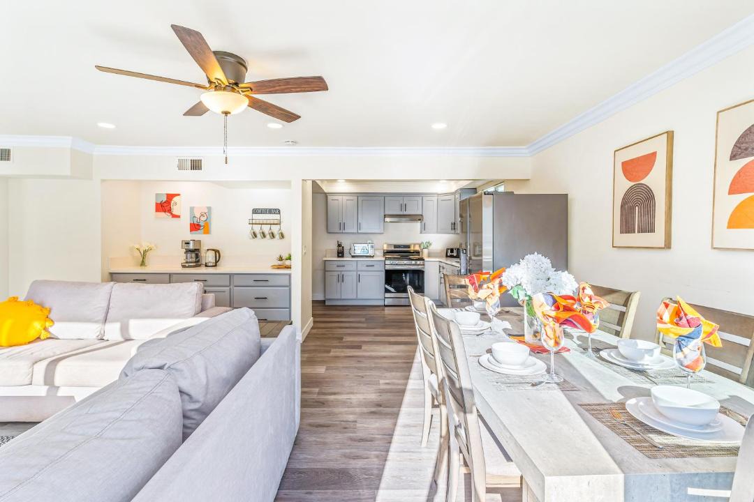 Photo of Livingroom in Santa Ana Heights
