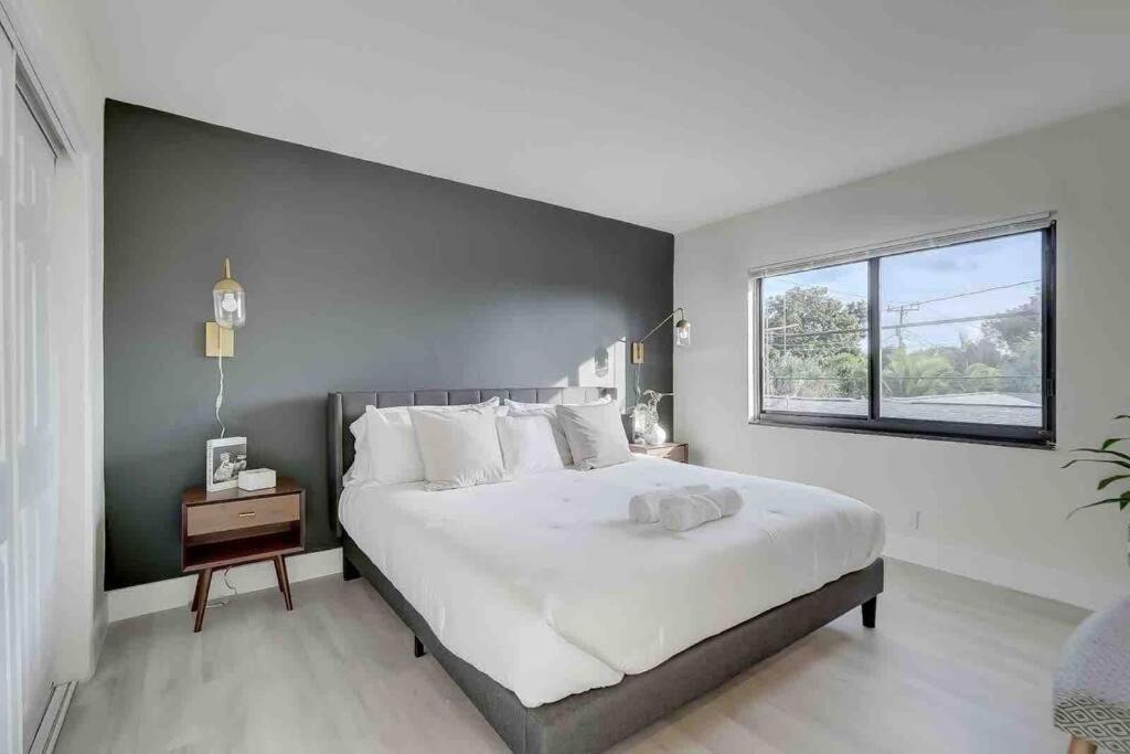 Photo of Bedroom in Imperial Point