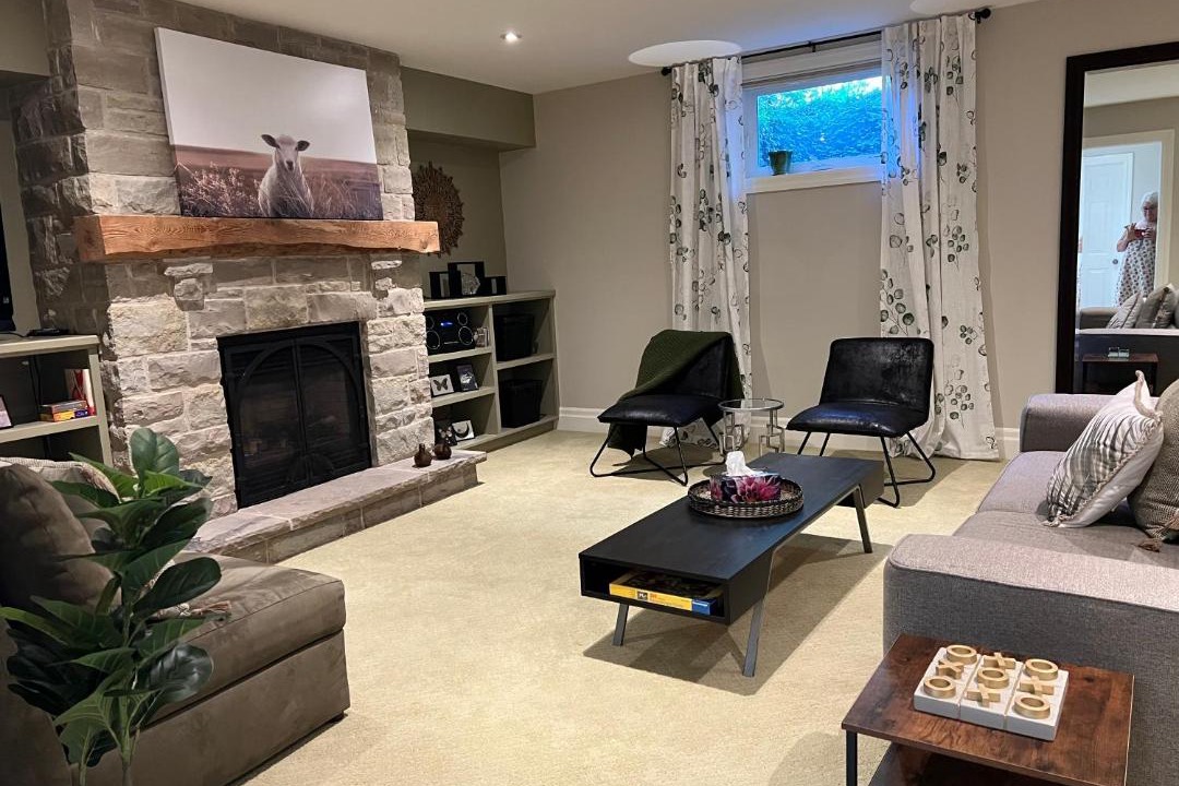 Photo of Livingroom in Guelph/Eramosa
