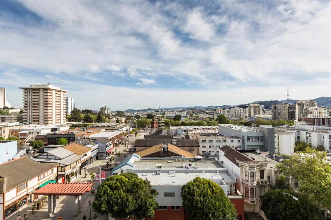 Photo of Others in Lower Pacific Heights