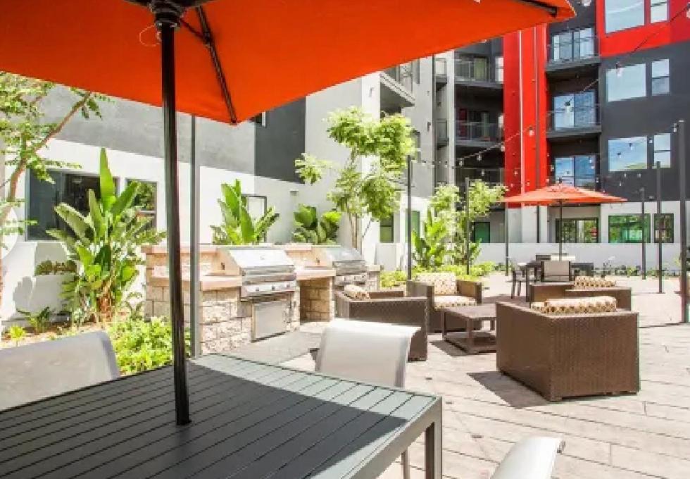 Photo of Patio Balcony in Warner Center