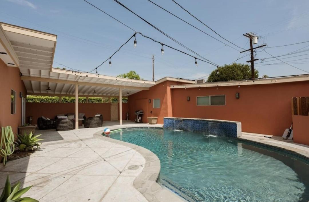 Photo of Outdoor in Melrose