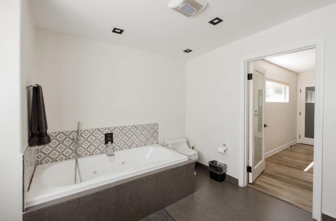 Photo of Bathroom in Melrose