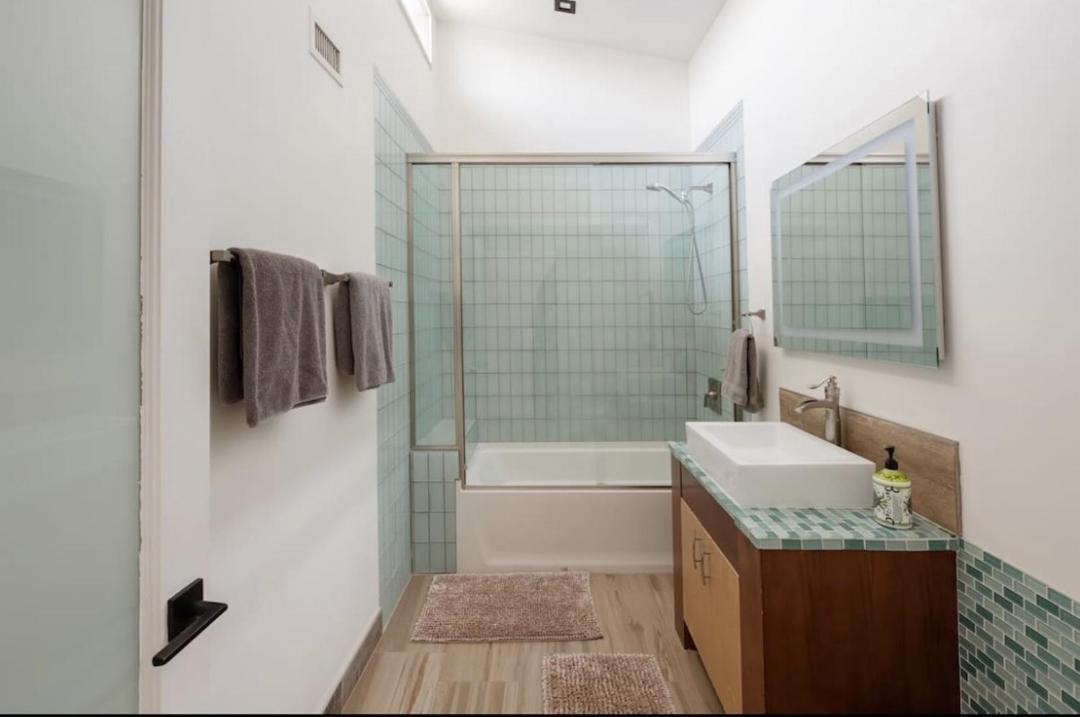 Photo of Bathroom in Melrose