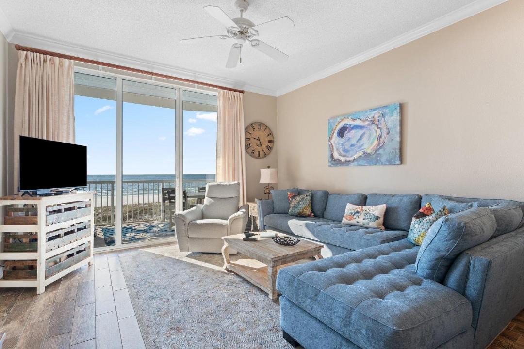 Photo of Livingroom in Ono Island