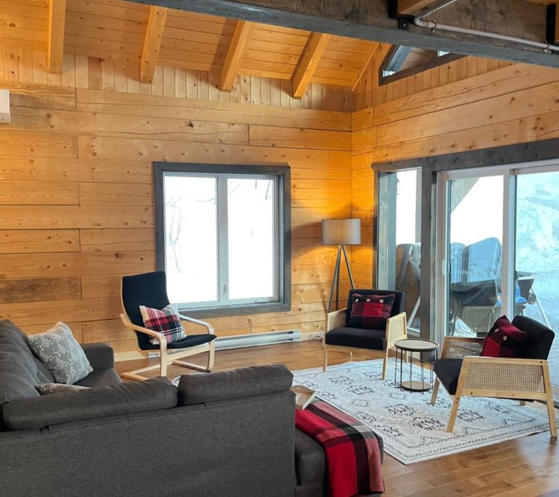 Photo of Livingroom in L'Anse-Saint-Jean