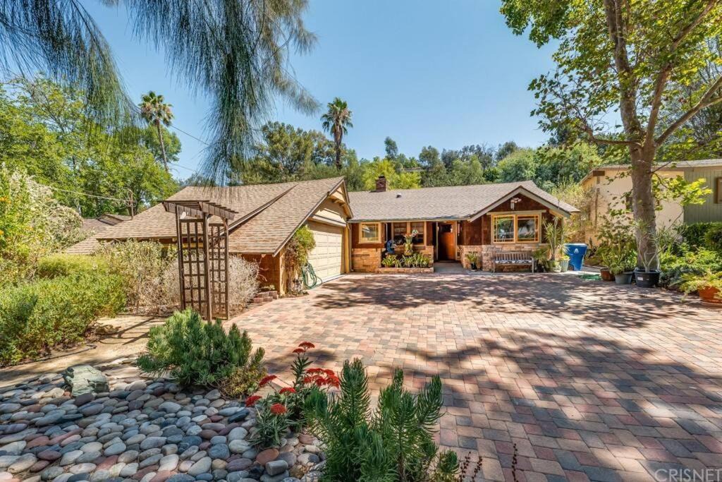 Photo of Others in Woodland Hills