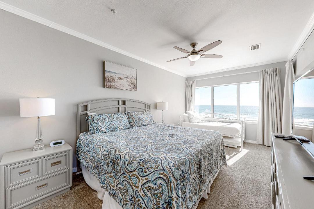 Photo of Bedroom in Orange Beach East