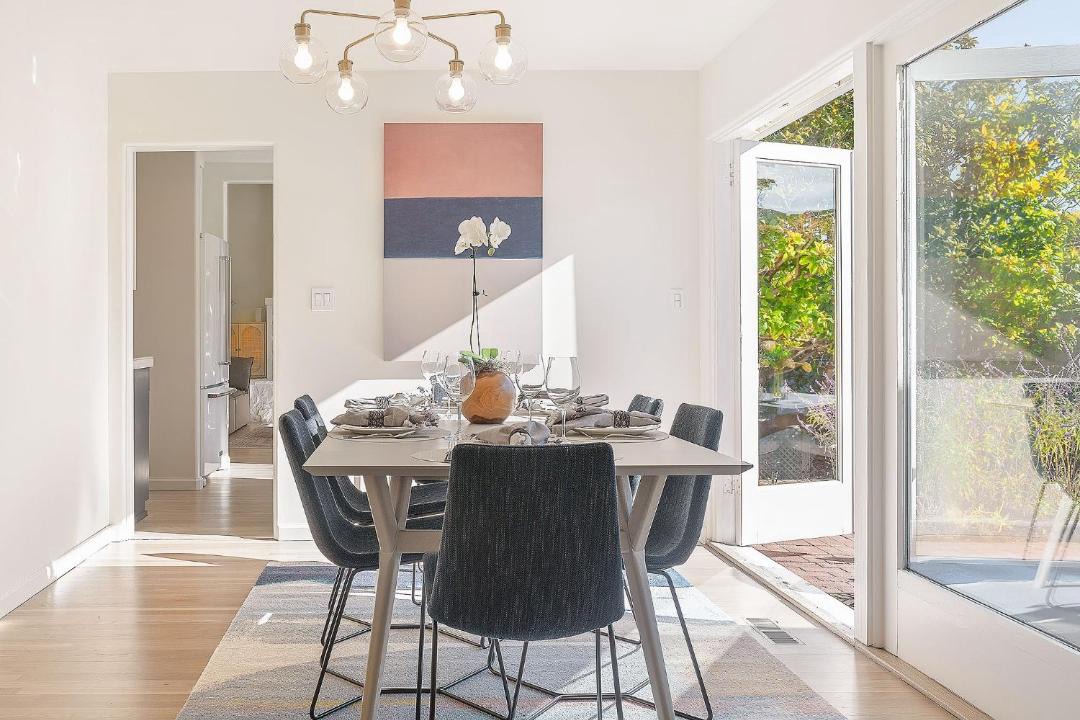 Photo of Livingroom in Carmel Point