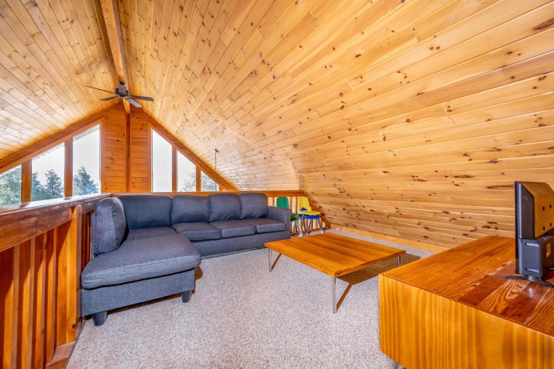 Photo of Livingroom in Jewett