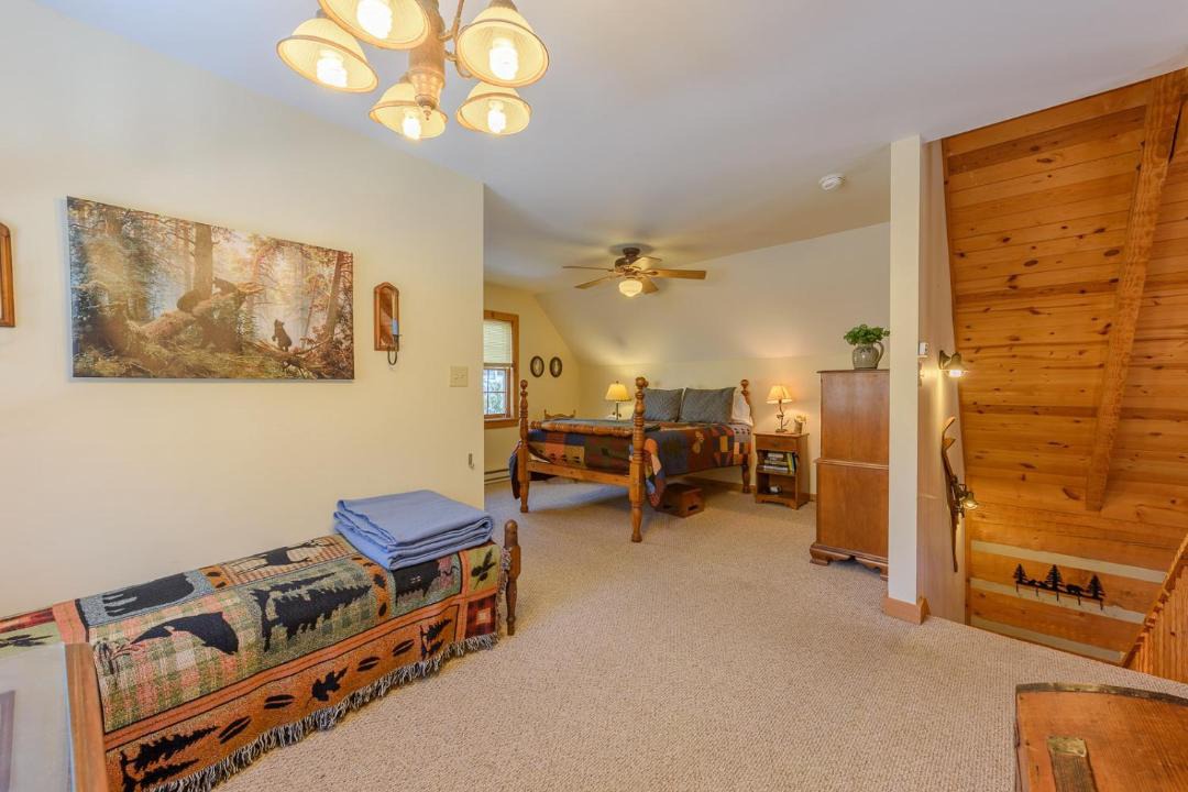 Photo of Livingroom in Seven Devils