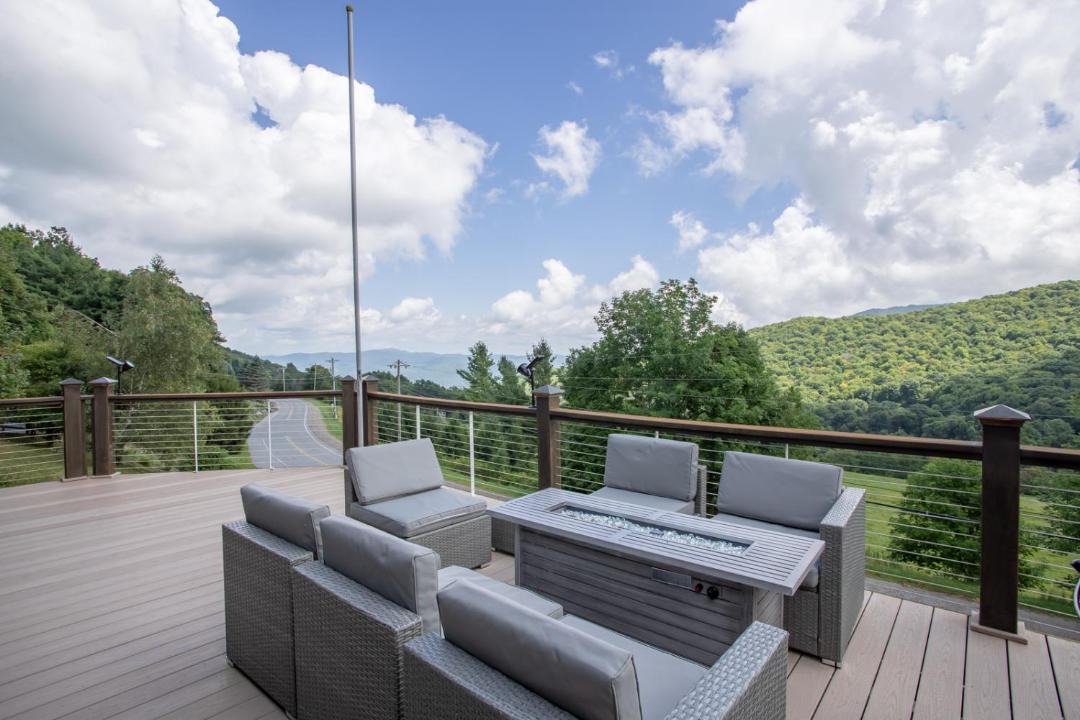 Photo of Patio Balcony in Seven Devils