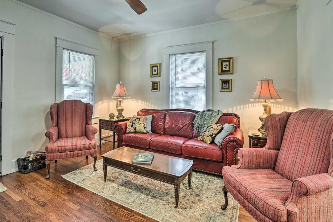 Photo of Livingroom in Forest Park