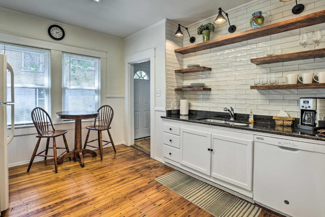 Photo of Kitchen in Forest Park