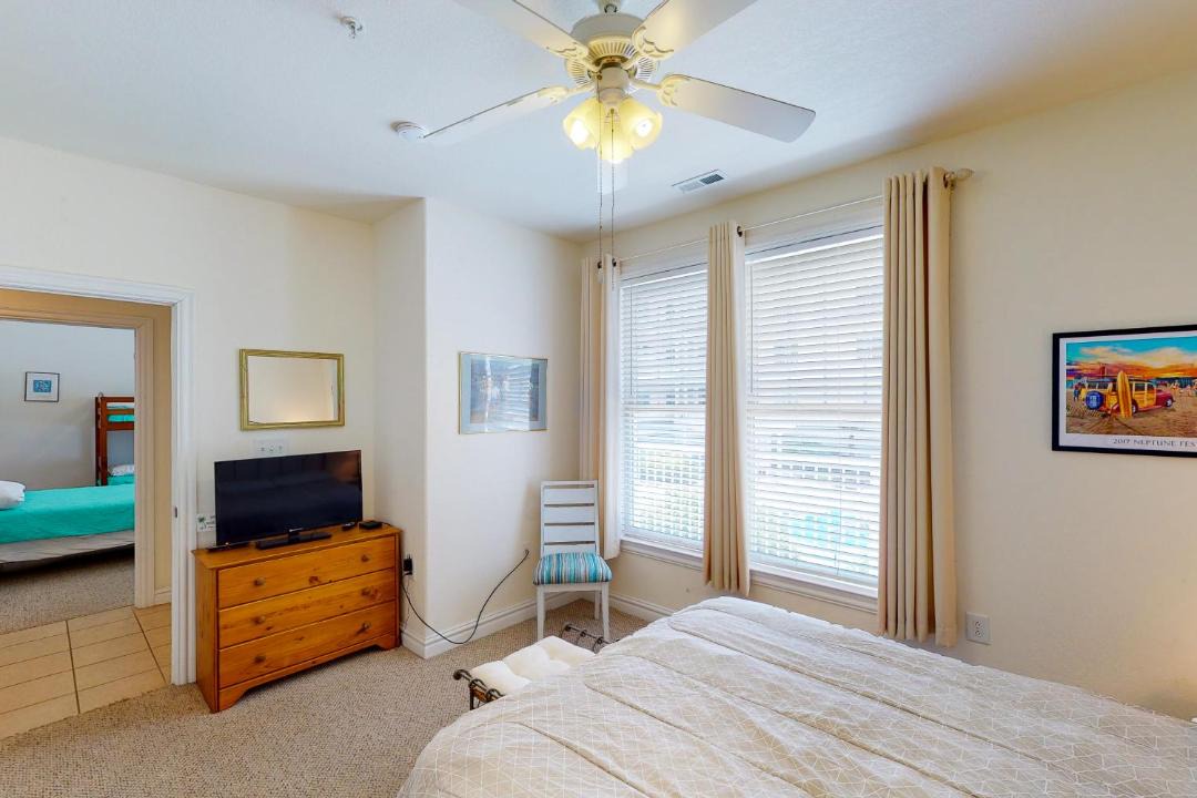 Photo of Bedroom in Sandbridge