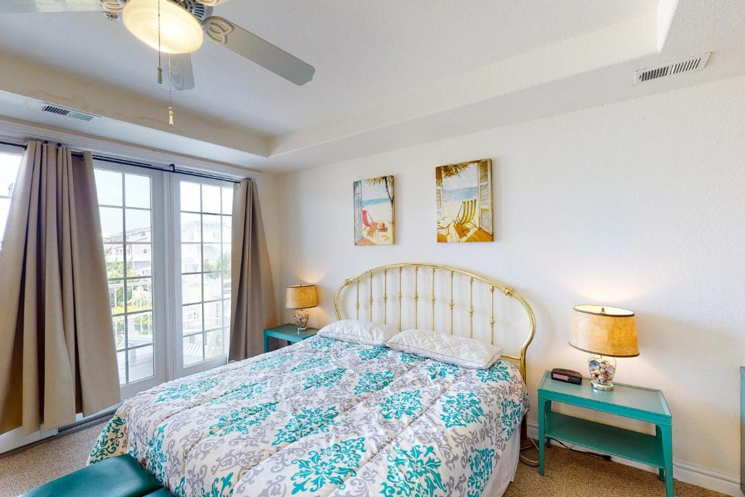 Photo of Bedroom in Sandbridge