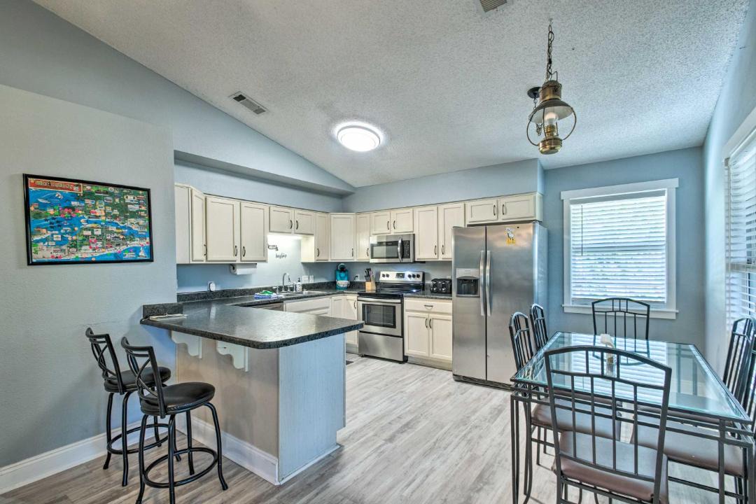 Photo of Kitchen in Ono Island
