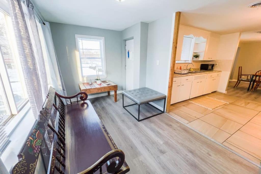 Photo of Livingroom in Niagara Falls