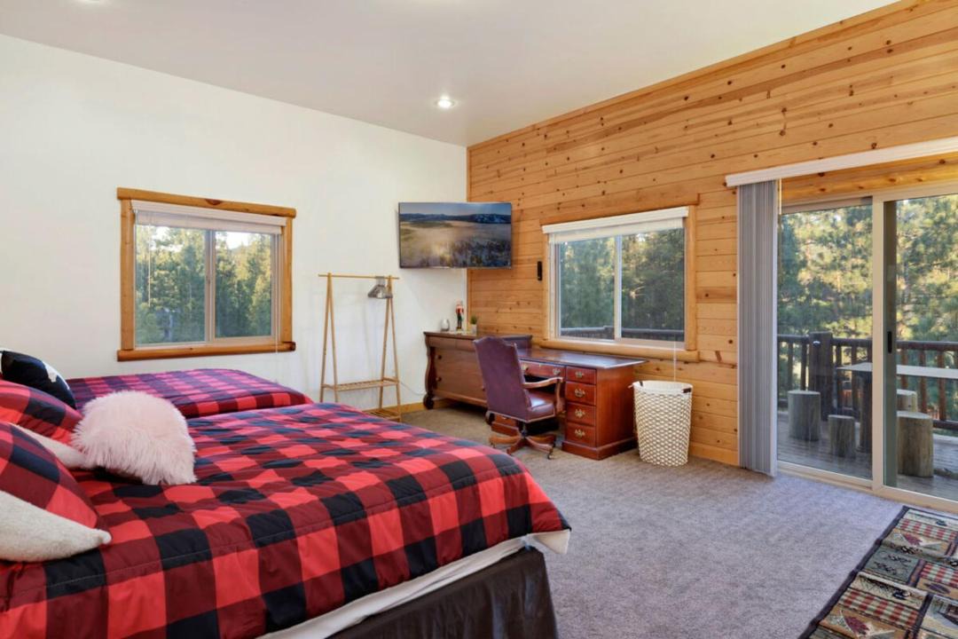 Photo of Bedroom in Big Bear