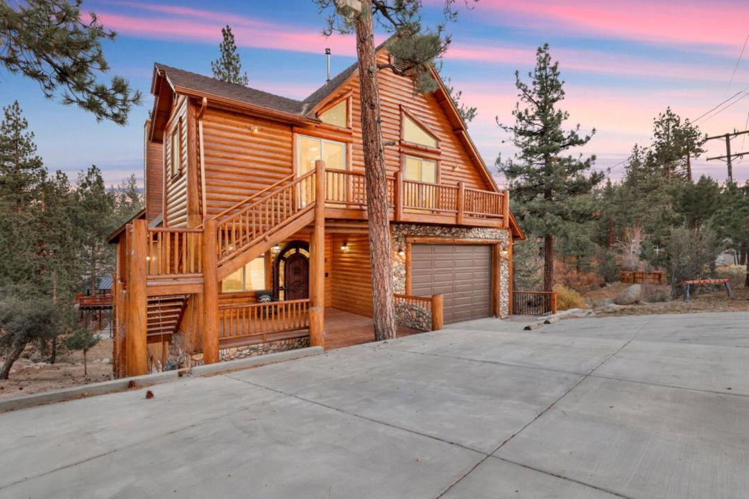 Photo of Buildings in Big Bear