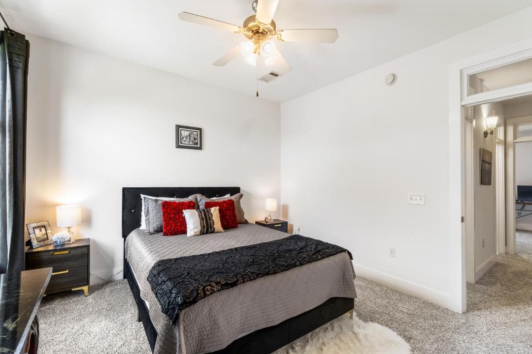 Photo of Bedroom in Old East Hill