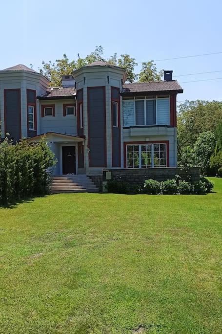 Photo of Buildings in Yanik