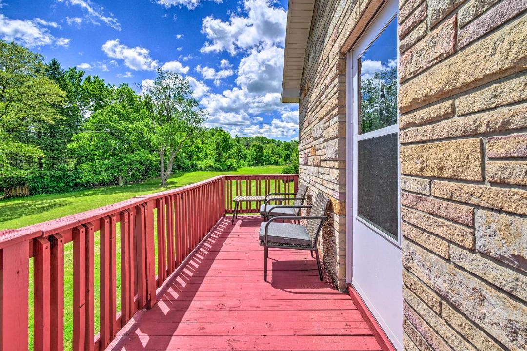 Photo of Patio Balcony in Montour Falls