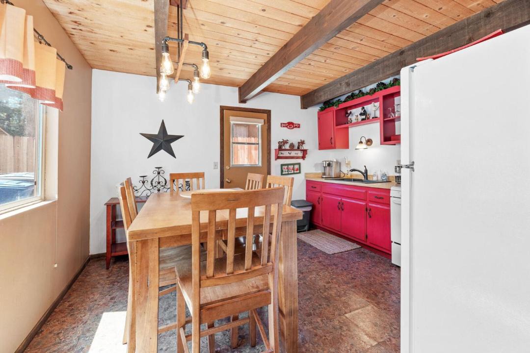 Photo of Livingroom in Big Bear City