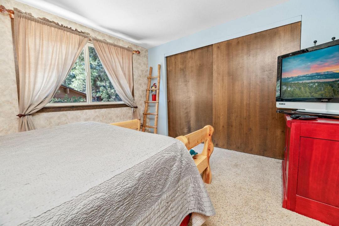 Photo of Bedroom in Big Bear City