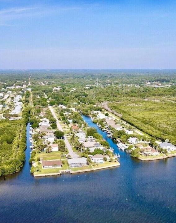 Photo of Others in Florida Ridge