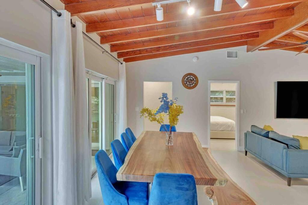 Photo of Livingroom in Fort Lauderdale