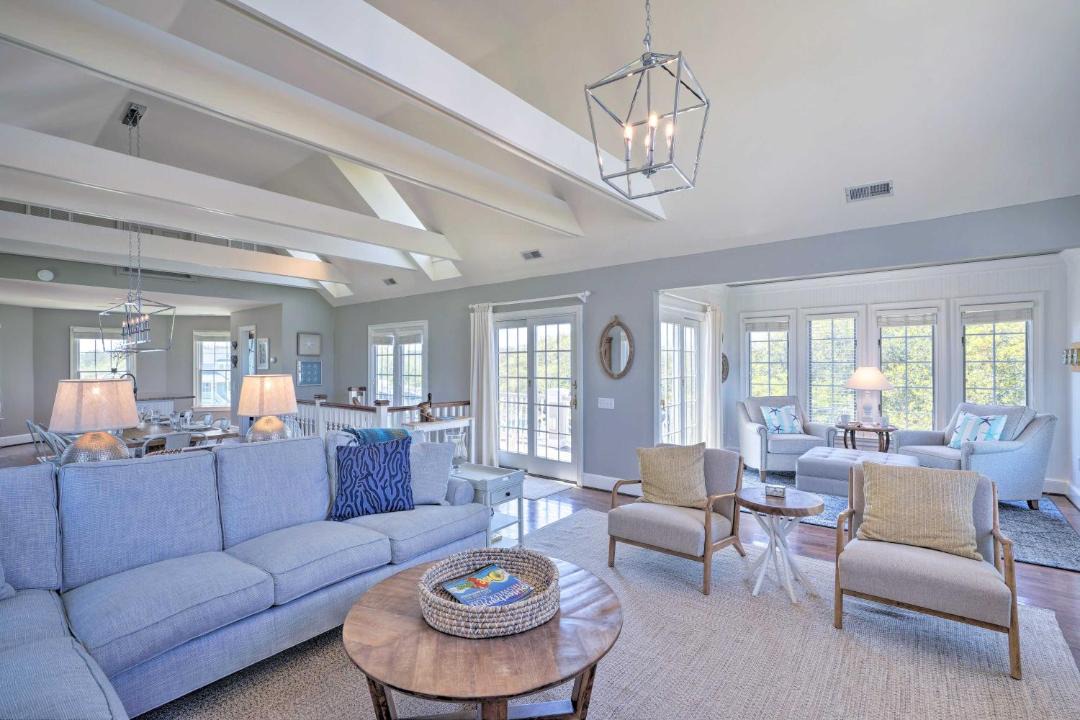 Photo of Livingroom in Buck Island