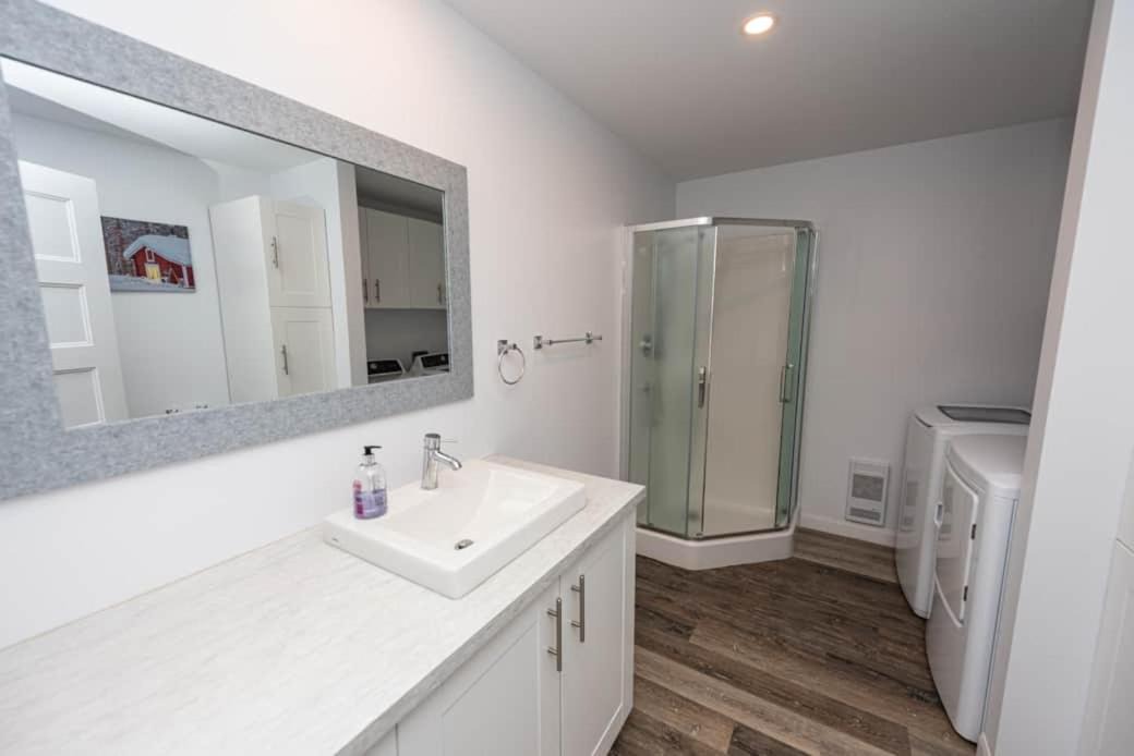 Photo of Bathroom in Petite-Riviere-Saint-Francois