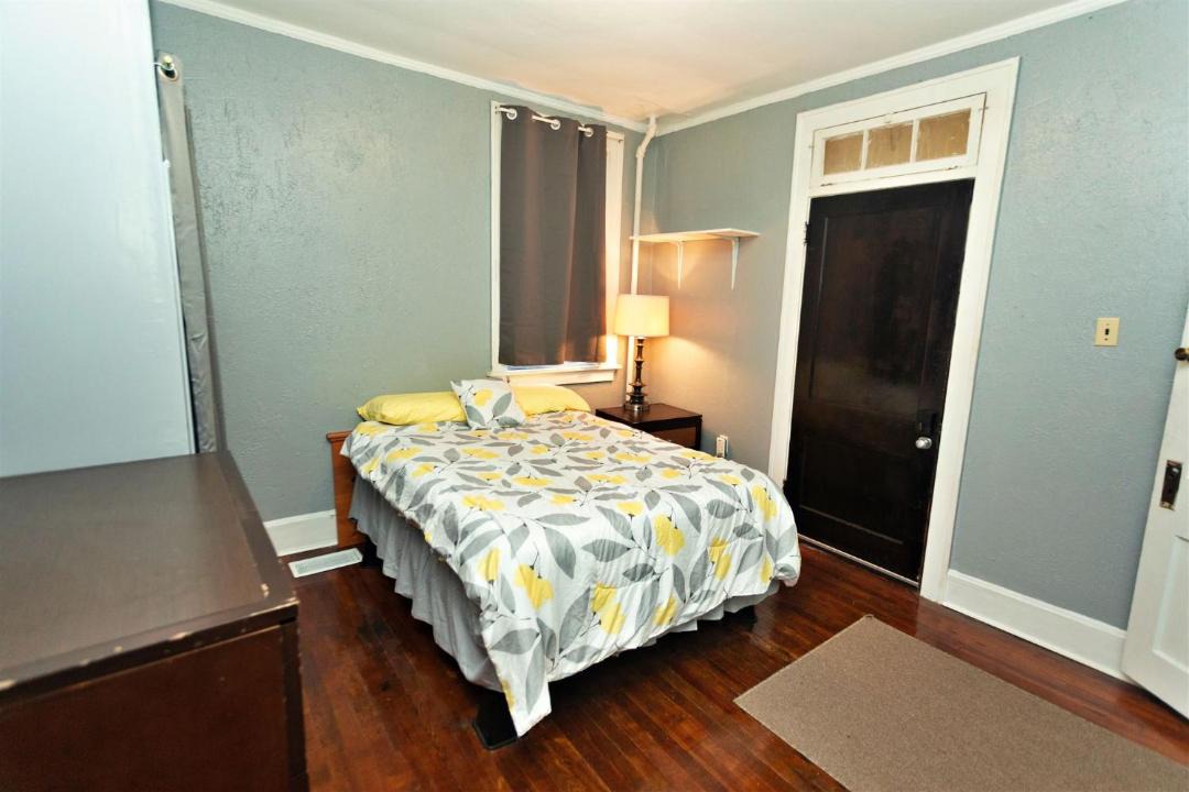 Photo of Bedroom in Tuskegee