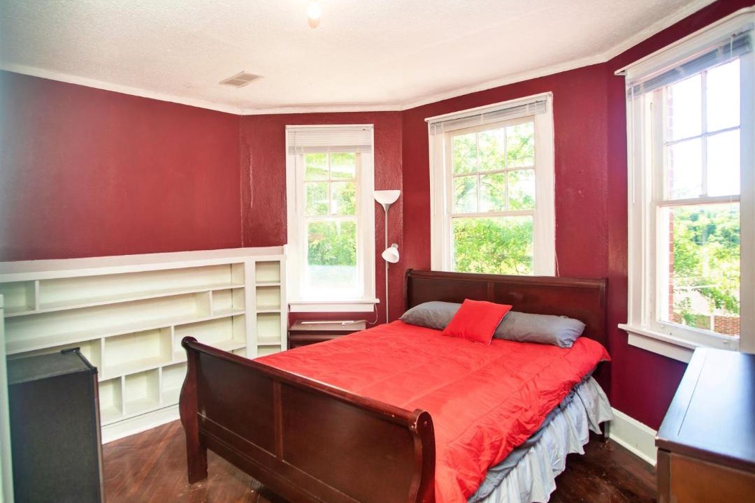 Photo of Bedroom in Tuskegee